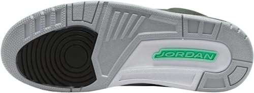 Nike Men's Air Jordan 3 Retro Sneaker