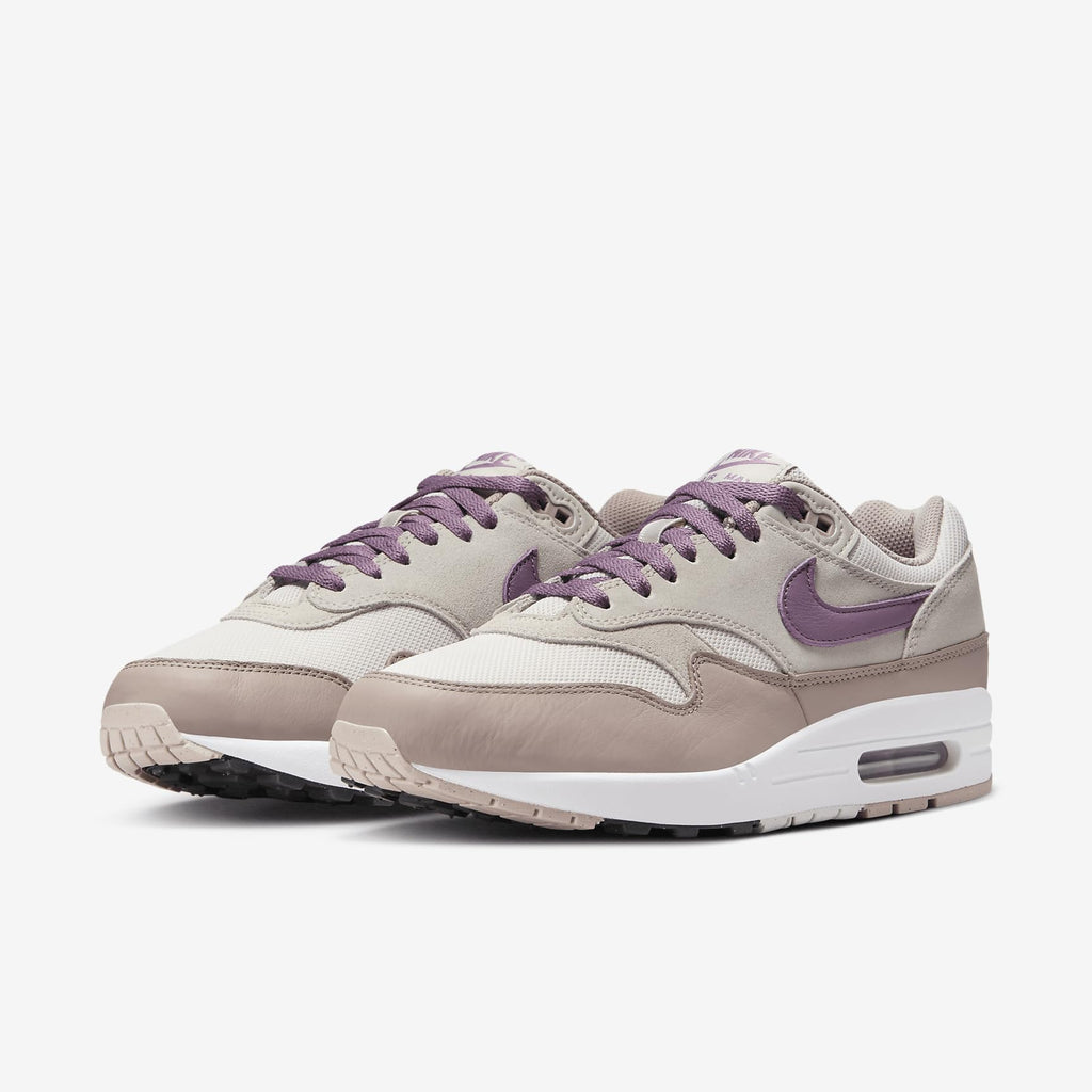 Nike Men's Air Max 1 Sneakers