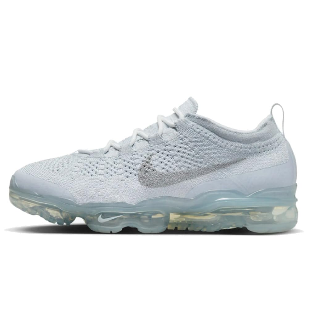 Nike Men's Basketball Sneaker