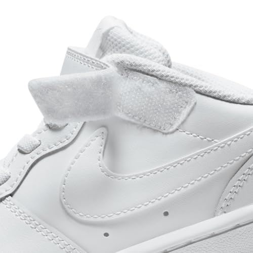 NIKE Boy's Low Top Sneakers, 28 EU
