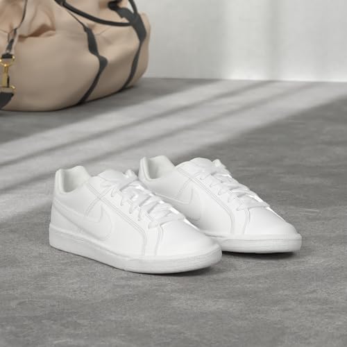 NIKE Women's Court Borough Low Basketball Shoes