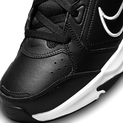 NIKE Men's Gymnastics Shoe