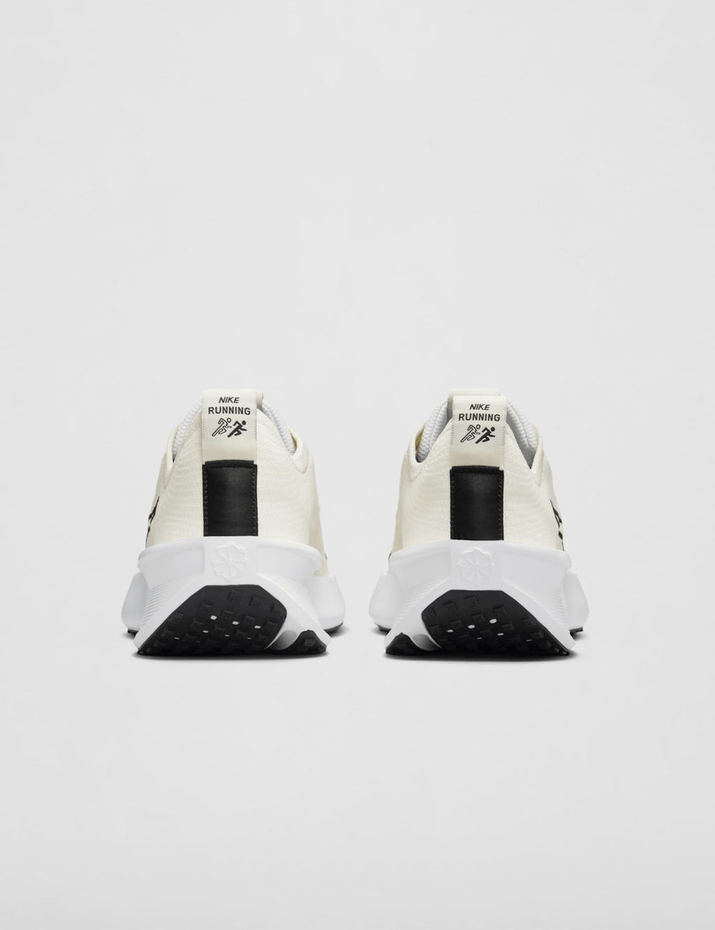 Nike Women's Interact Run Road Running Shoes