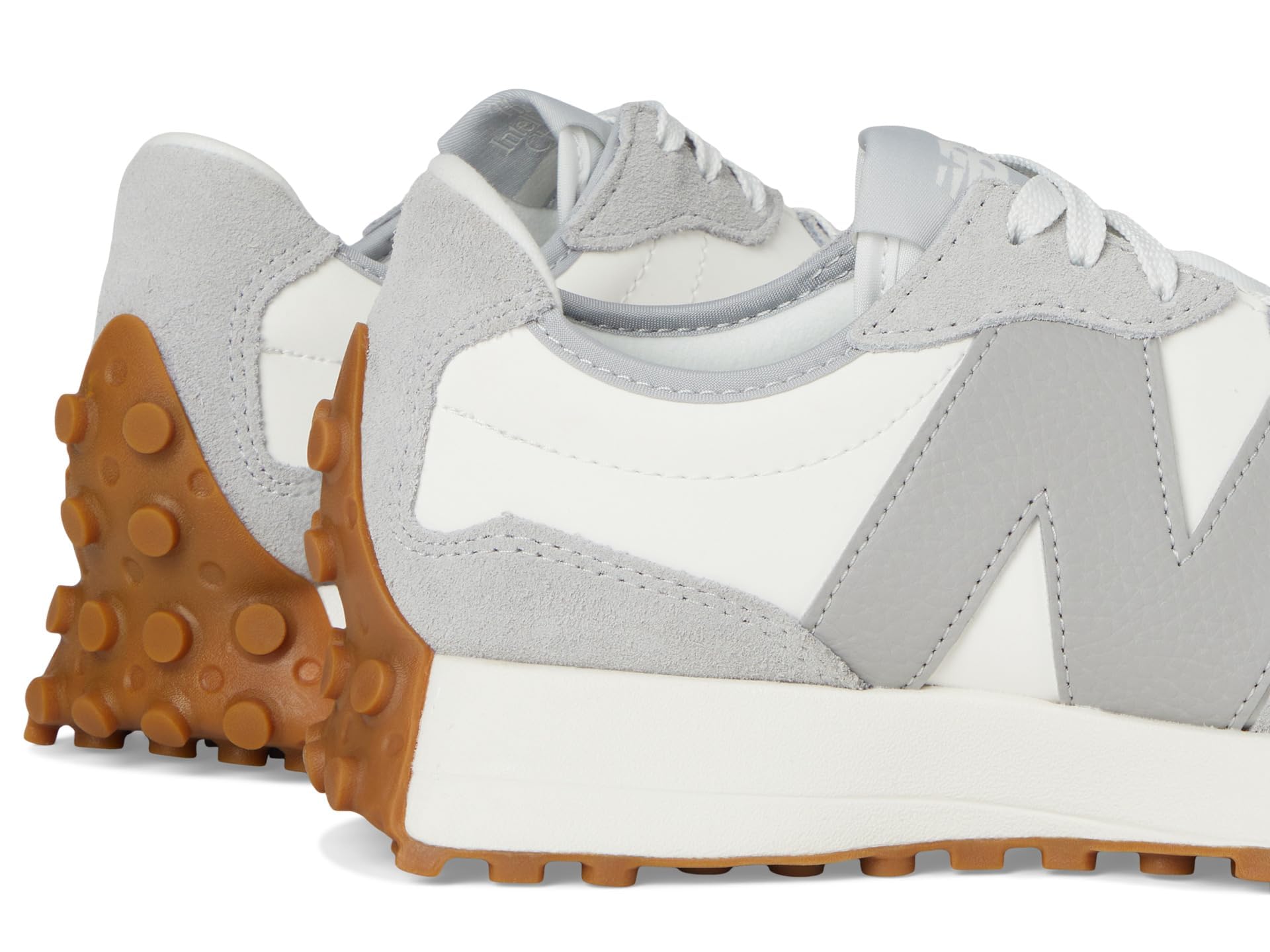 New Balance Women's 327 Sneaker