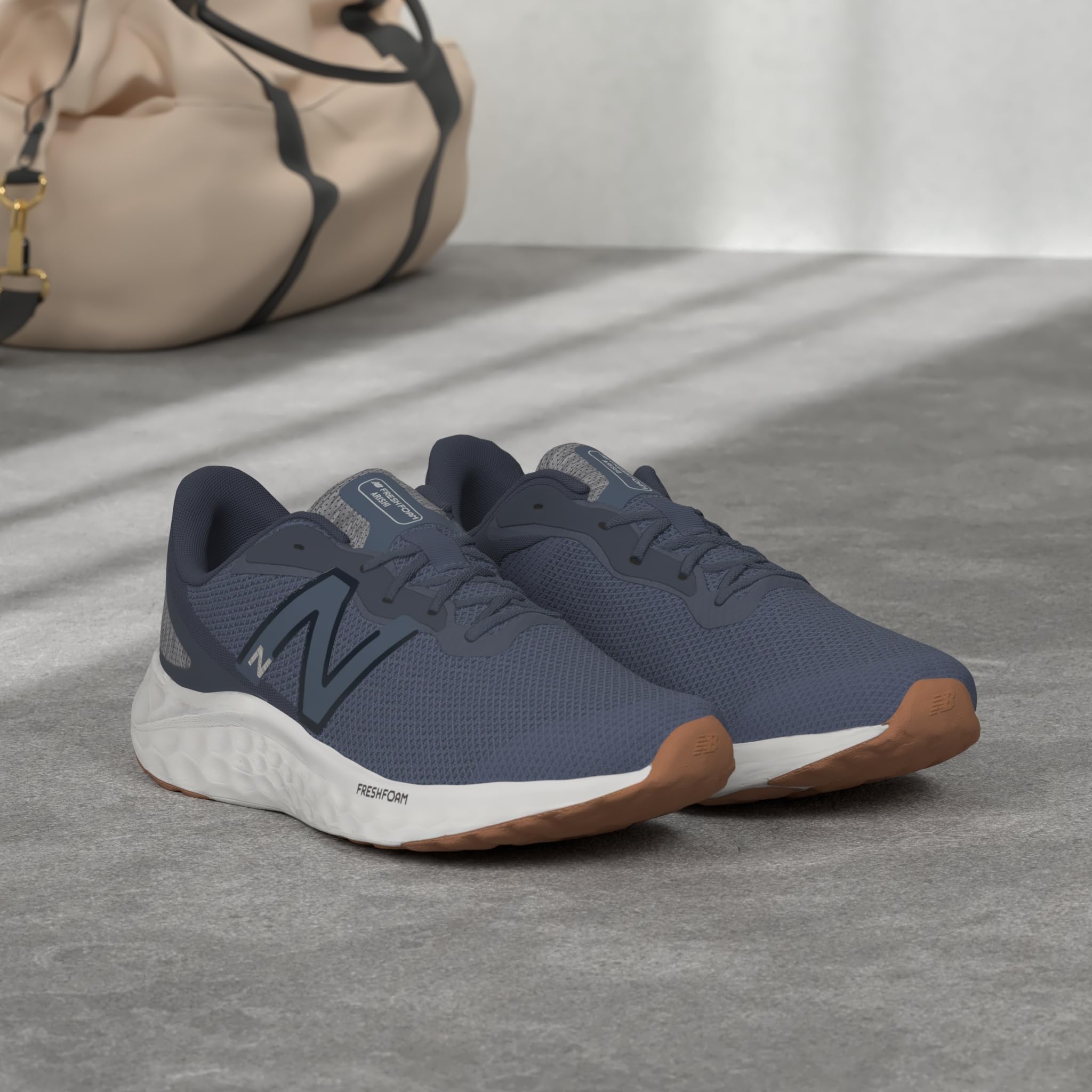 New Balance Mens Fresh Foam Arishi V4Running Shoe