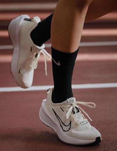 Nike Women's Interact Run Road Running Shoes