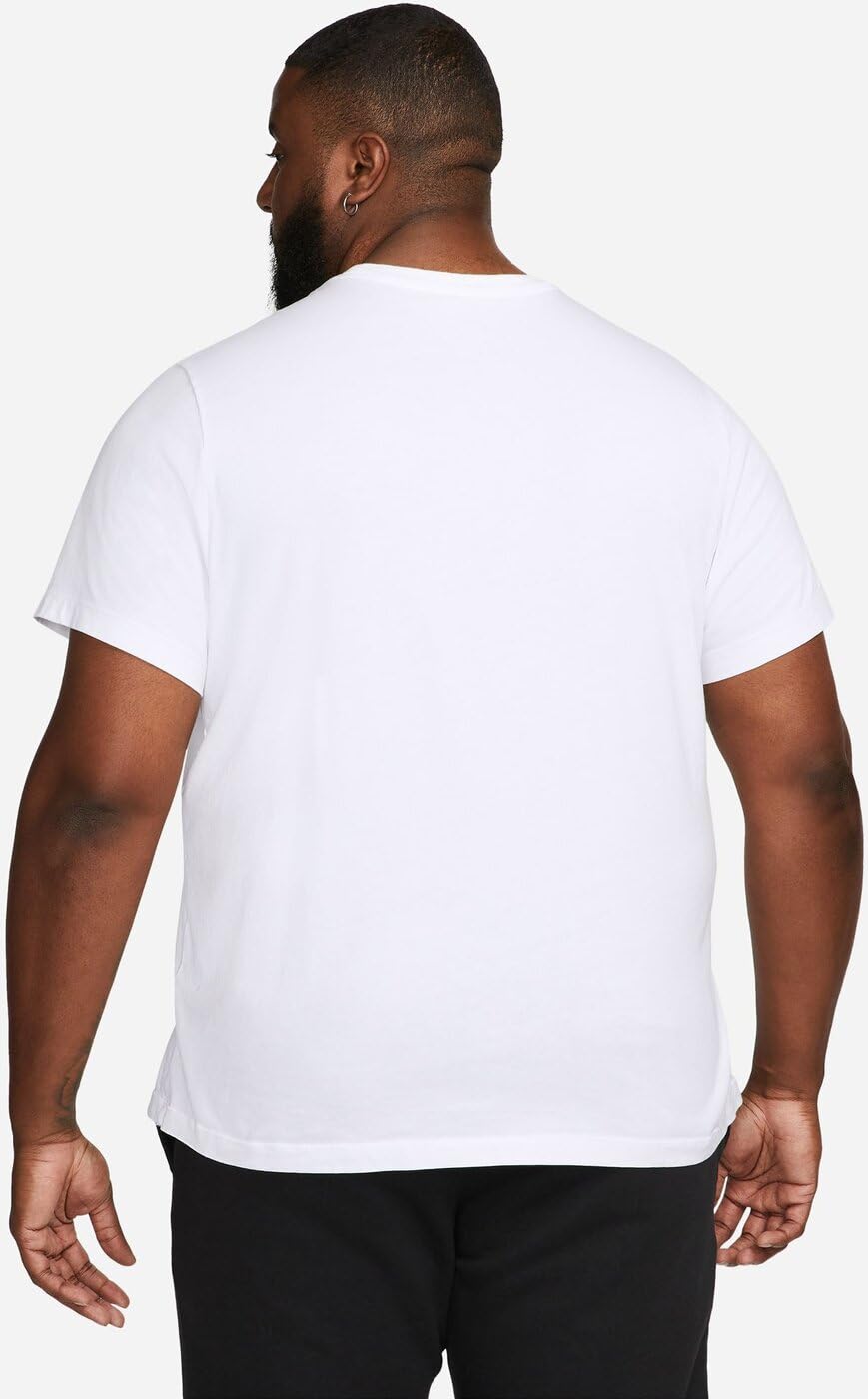 Nike Men's Sportswear Club T-Shirt