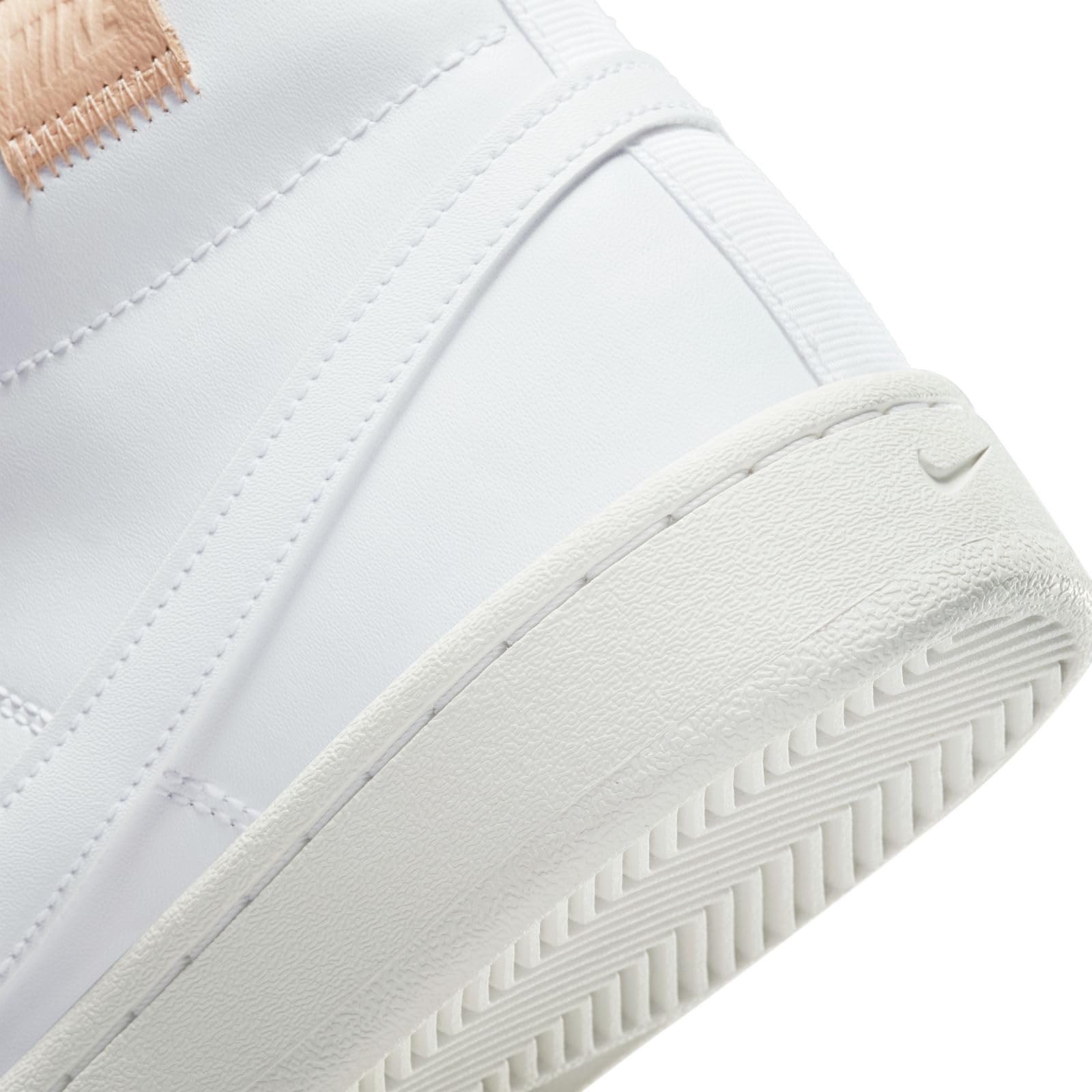 Nike Women's Tennis Shoe