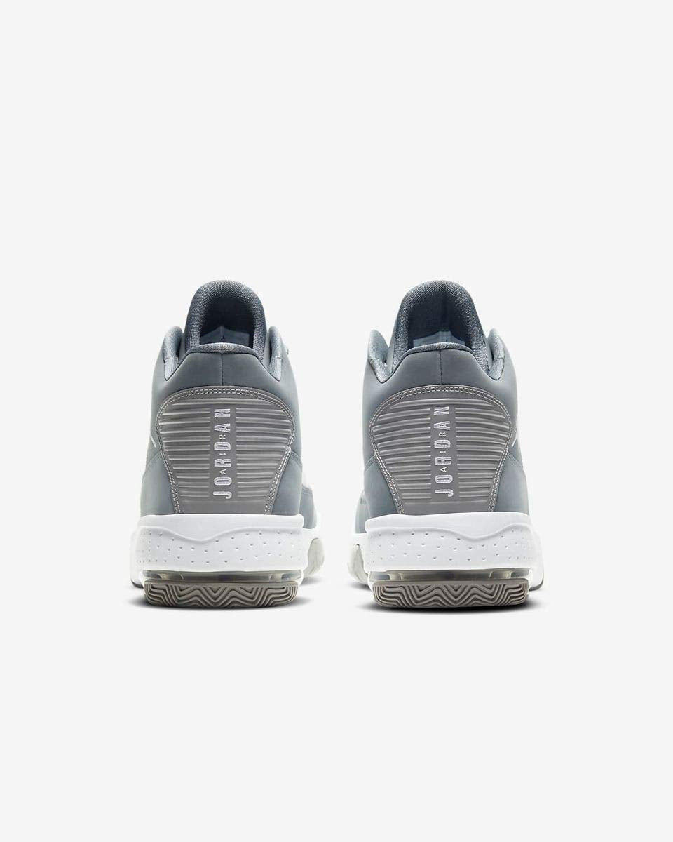 NIKE Men's Basketball Shoe