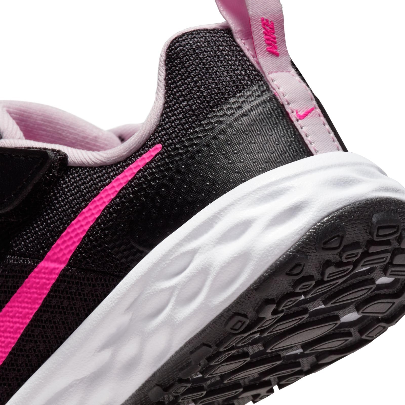 Nike Girls' Revolution 6 Running Shoes