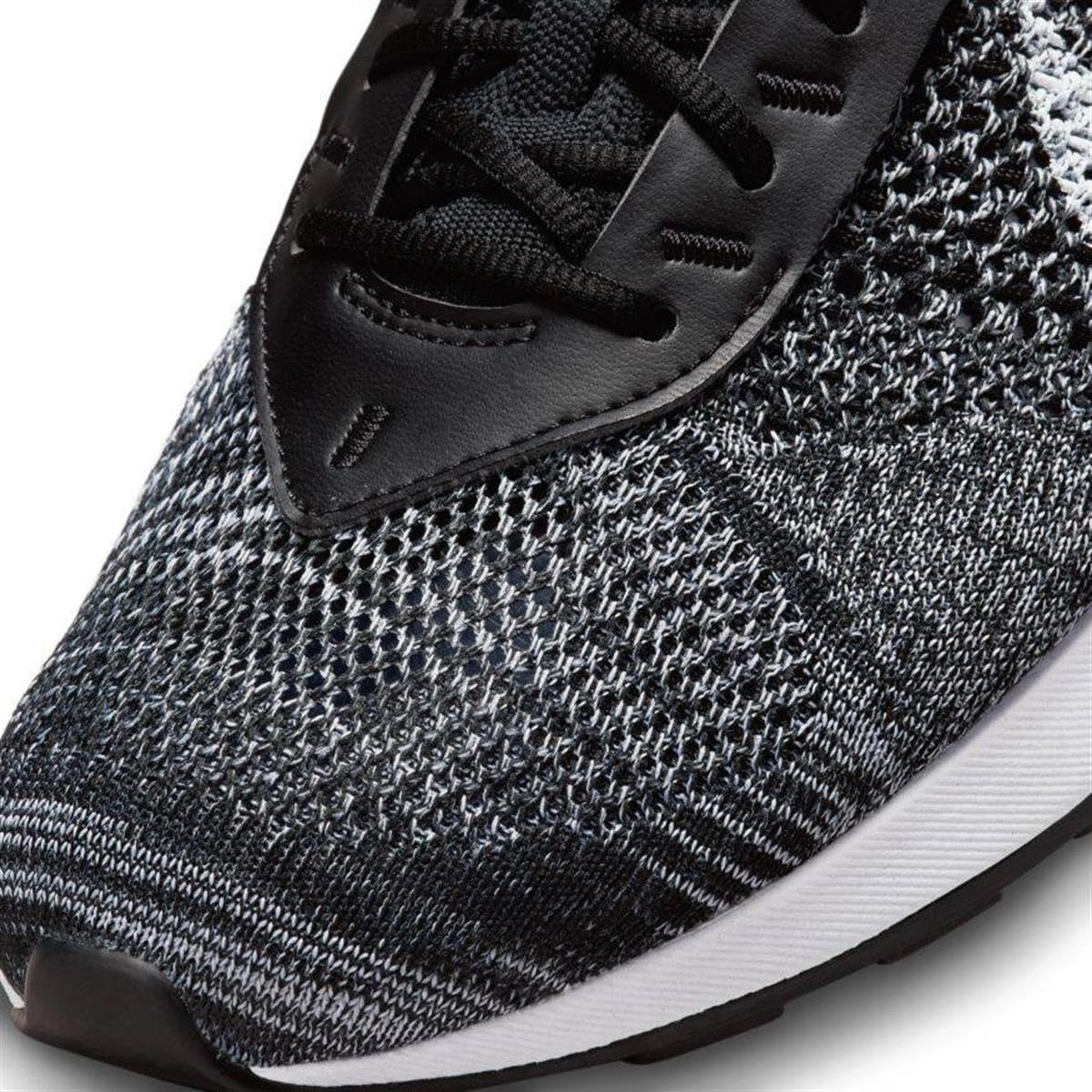 Nike Men's Air Max Flyknit Racer Shoes