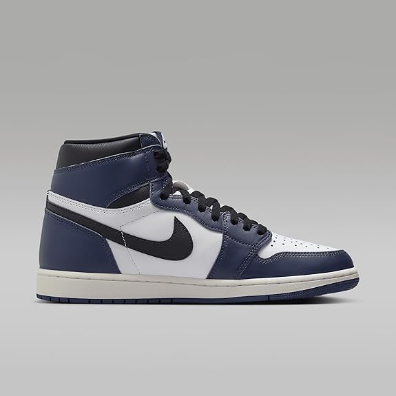 Nike Men's Air Jordan 1 Retro High OG Shoes