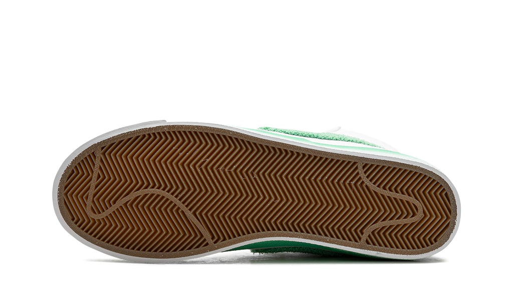 Nike Women's Blazer Mid '77 Sneaker